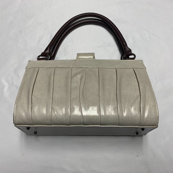 Miche Cream Color Snap Front Cover - Picture 2 of 9